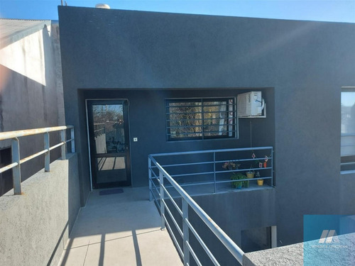 Venta Local Y Oficinas, 470 Mts²