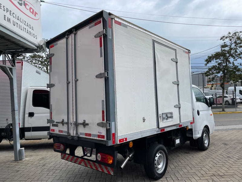 Imagem 8 de 9 de Hyundai Hr Baú 2018