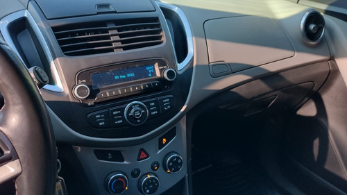 Imagen 20 de 21 de Chevrolet Tracker 1.8 Ltz Awd At Rojo Año 2014 - Tute Cars W