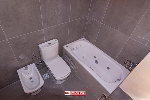 Departamento En Venta 3 Dormitorios Piso Exclusivo - Parrillero - Rosario