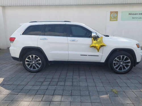 Imagen 2 de 6 de Jeep Grand Cherokee 2018 3.6 V6 Limited Lujo 4x2 At