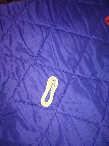 Es Cable De Módem E Y Internetamarillo
