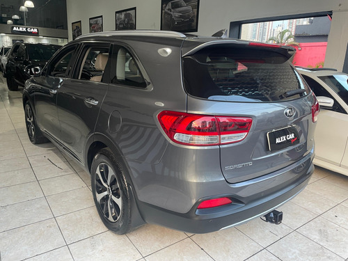 Kia Sorento 3.3 V6 GASOLINA EX 7L AUTOMATICO