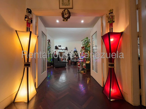 Exclusivo Y Tranquilo Apartamento En Edificio De Baja Intensidad En Venta En Altamira Yf