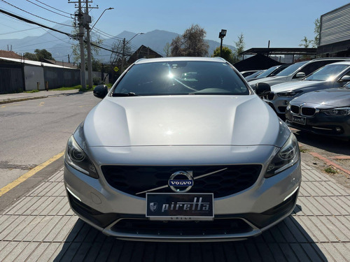 Volvo V60 CROSS COUNTRY PLUS D4 AWD