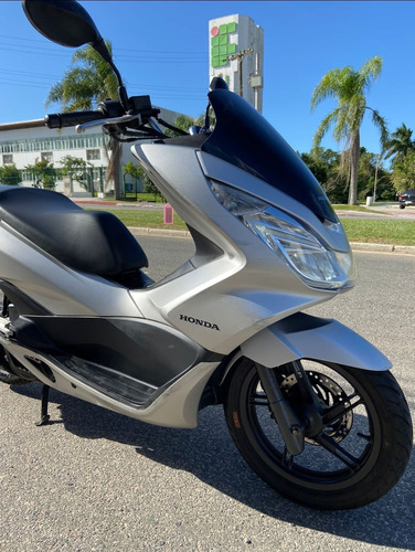 Imagem 4 de 10 de Honda Pcx 2017