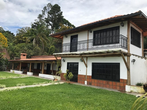 Imagen 1 de 16 de Casa Espectacular - En Venta Estilo Campestre - Jardines, Parrillera, Arboles Frutales