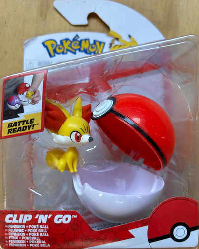Figura De Acción Fenekin Pokemon Ball De Jazwares Clip 'n' Go