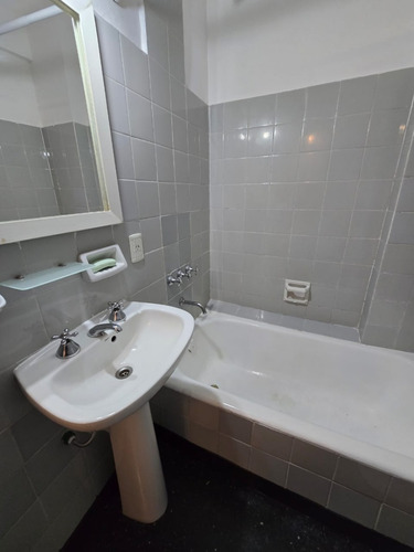 Departamento Monoambiente Con Patio Apto Profesional, Villa Urquiza.( Apto Credito)
