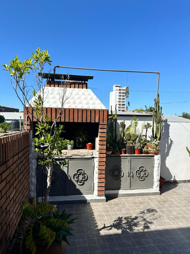 Venta Casa De 3 Dormitorios En Gorriti 841