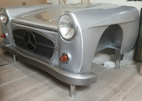 Antiguo Mercedes Benz Clasico