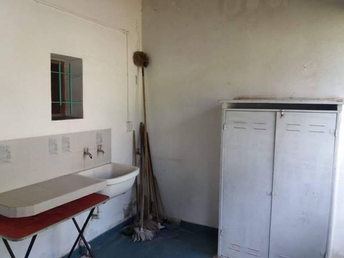 Imagen 21 de 24 de Se Vende Casa De 3 Dormitorios Con Cochera. Muy Buena Ubicacion