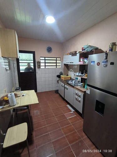 Venta Casa 2 Dormitorios Pueblo Nuevo Con Cochera