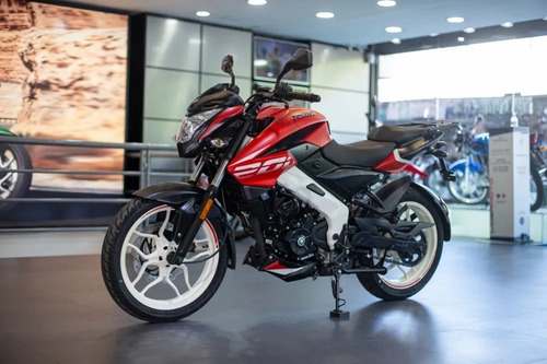 Imagen 23 de 25 de Patentada Rouser 125 $677.000 - 160 $924000 - 200 $1.119.000