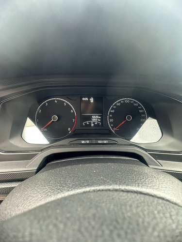 Volkswagen Polo Polo Track 1.0 Flex 12V 5p
