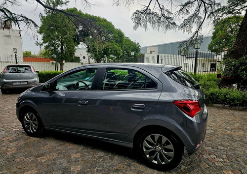 Chevrolet Onix Black 1.4 Mt C/ G N C 2023 30.000km Fcio T/us