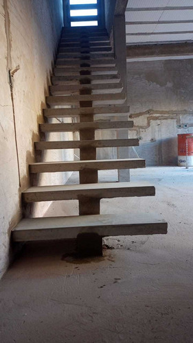 Imagen 5 de 8 de Escaleras Premoldeadas De Hormigón Armado