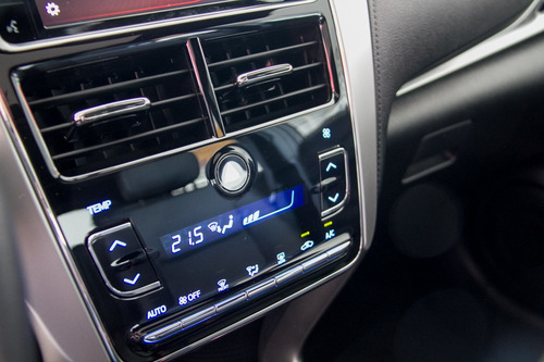 Toyota Yaris Hatch 1.5 Xls Connect Cvt (flex)