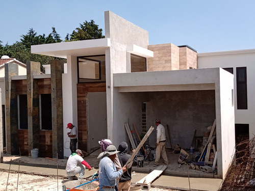 Imagen 15 de 25 de Espectacular Casa Para Estrenar De 4 Habitaciones, 7 Parqueos Y 510 Metros De Construcción