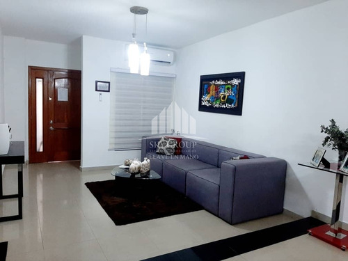 Imagen 2 de 27 de Armando Ortunio Hermoso Townhouse Bonaventure Home
