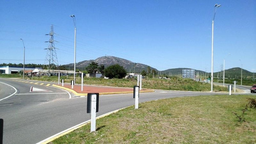 Imagen 20 de 21 de Galpón 1400 M2 Cubiertos En Maldonado (uruguay)