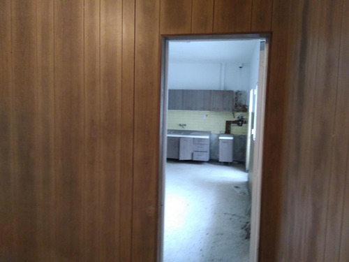 Imagen 4 de 14 de Casa Interna Unica Pasillo - Amplia Con Patio Y Terraza - Retasada!