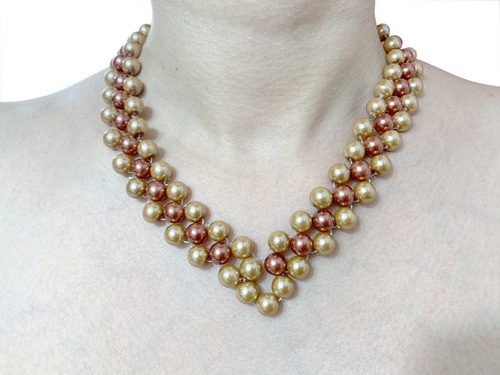 Collar Perla Artificial En V - Marrón Dos Colores