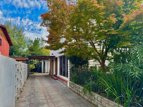 Hermosa Casa 4d 2b 165 M² En Candelaria Goyenechea, Vitacura