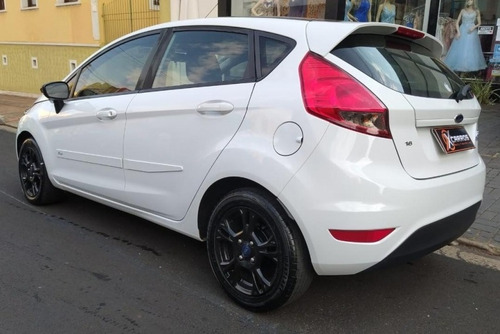 Imagem 12 de 15 de Ford New Fiesta Se 1.6 Flex 2014- Oportunidade