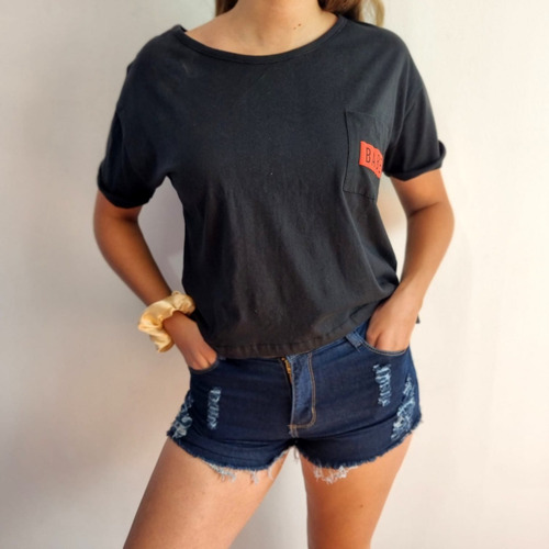 Imagen 3 de 3 de Remera Belu