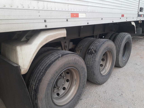 Carreta Random Baú 28 Pallets