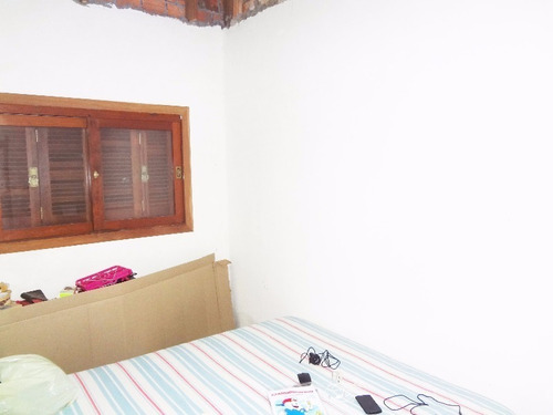 Casa Em Hípica Com 3 Dormitórios - Lu260999