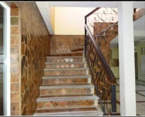 Imagen 5 de 9 de Se Vende Casa En Urb Laguna Paraíso, Sector Zona Industrial