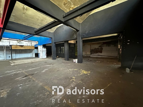 Arriendo Local Comercial + Bodega + Oficina, Santiago