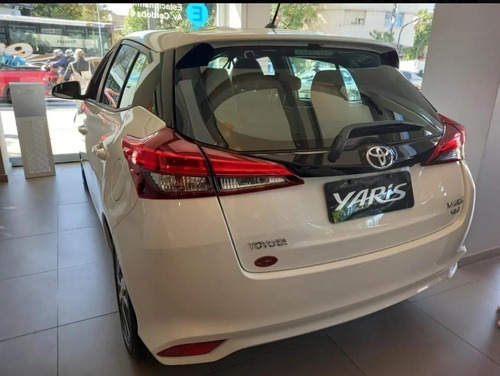 Imagen 4 de 16 de Toyota Yaris 5 Puertas 1.5 0km