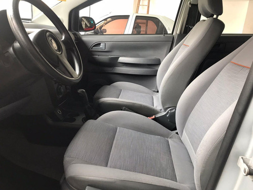 Imagem 6 de 8 de Volkswagen Fox Plus 1.6 8v Flex Completo