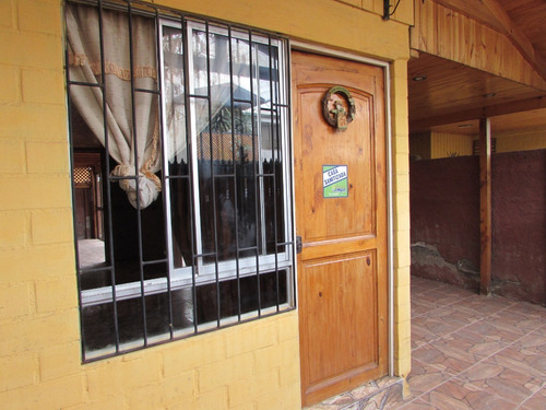 Imagen 2 de 25 de En Batuco Amplia Y Cómoda Casa En Excelente Estado