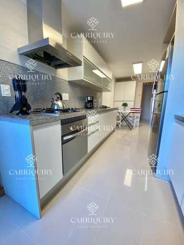 Apartamento En Venta Playa Mansa 3 Dormitorios Sunrise Tower