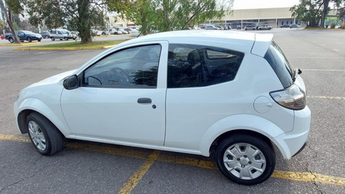 Imagen 2 de 14 de Ford Ka 1.0 Fly Viral 63cv
