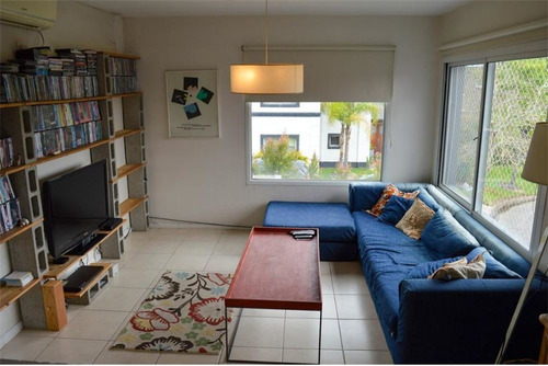 Casa En Venta En El Barrio El Atardecer