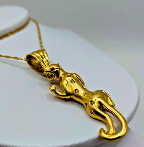 Precioso Dije De Pantera Con Diamantes Y Rubi Oro Ley 14k Amarillo (Usado)