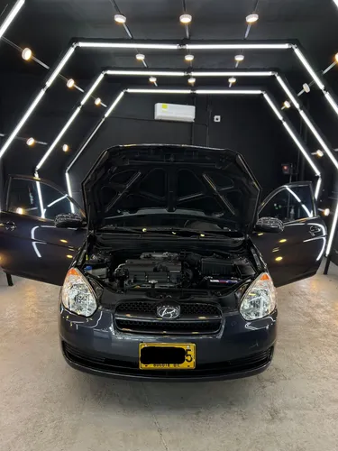 Hyundai Accent 1.4 Gls 4 p