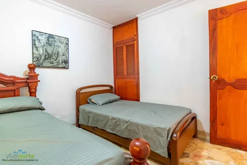 Casa En Venta En Calasanz. Cod V12472