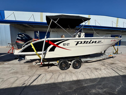 Lancha Prinz 700 Motor Yamaha 200hp V6