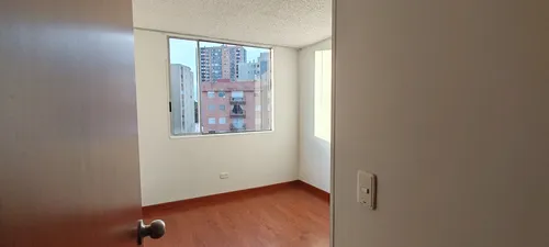 Apartamento 3 Habs. 2bañ. Garaje. Cocintegral. Superubicac.