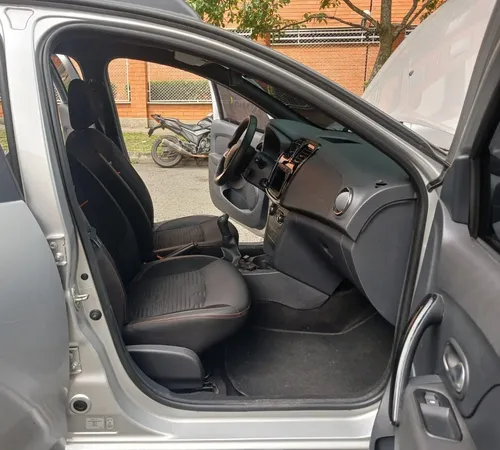 Renault Stepway 1.6 Intens