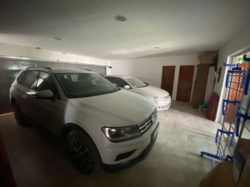 Venta Casa 3 Dormitorios - Fernández Oro - Barrio Piedras Blancas