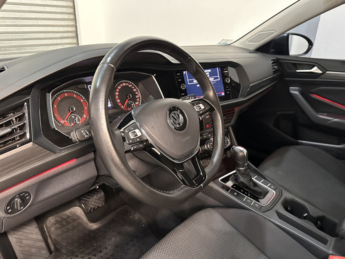 Volkswagen Vento 1.4 Comfortline 150cv At