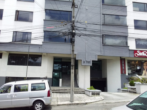 Imagen 9 de 12 de Suite Barata De Venta En Naciones Unidas Y America, Zona Tranquila. De Oportunidad Frente Mall Plaza De Las Americas. Uso De Oficina, Estudio O Vivienda. Ideal Abogados, Contables, Estudio Fotografico
