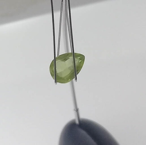Peridoto 0.830 Cts Gota 6x5 Mm Pedra Preciosa A Verde Translucido Cor Forte Pedra Preciosa Extra Da Bahia Garantia Eterna